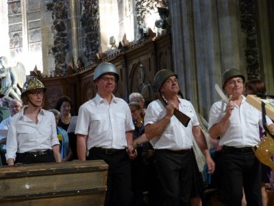 juillet 2014- concert opera operette- choeur Cantelandes accompagné de Frederic Doucet au piano- eglise de Biscarrosse