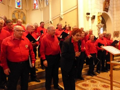 Avril 2014- concert de printemps- choeur Cantelandes accompagné de Frederic Doucet au piano et choeur d'hommes de Momuy- Eglise de Sanguinet