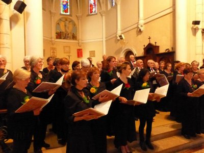 Avril 2014- concert de printemps- choeur Cantelandes accompagné de Frederic Doucet au piano et choeur d'hommes de Momuy- Eglise de Sanguinet