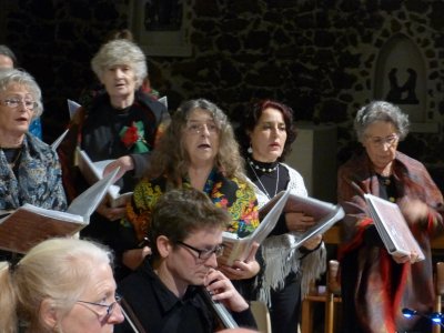 decembre 2013-  Noël baroque - choeur Cantelandes- ensemble baroque Affettuoso- soprano soliste : Caroline Lafont- eglise de Biscarrosse