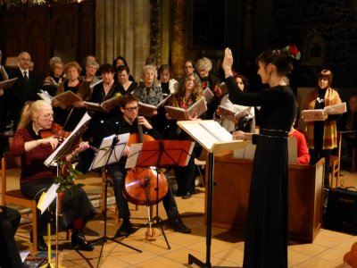 decembre 2013-  Noël baroque - choeur Cantelandes- ensemble baroque Affettuoso- soprano soliste : Caroline Lafont- eglise de Biscarrosse