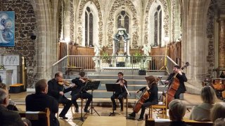 10 décembre 2023 - Eglise de Biscarrosse - Cantelandes, ensemble à cordes, piano, trompettes; timbales