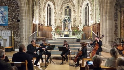 10 décembre 2023 - Eglise de Biscarrosse - Cantelandes, ensemble à cordes, piano, trompettes; timbales